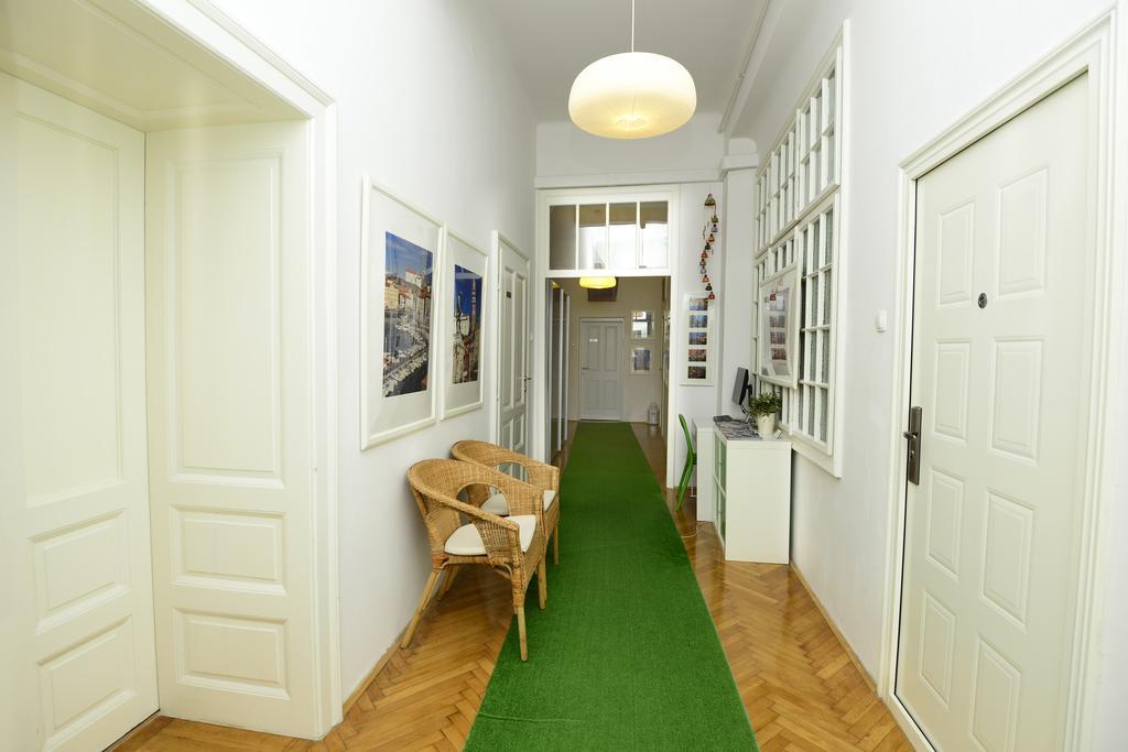 Galeria Rooms ليوبليانا المظهر الخارجي الصورة