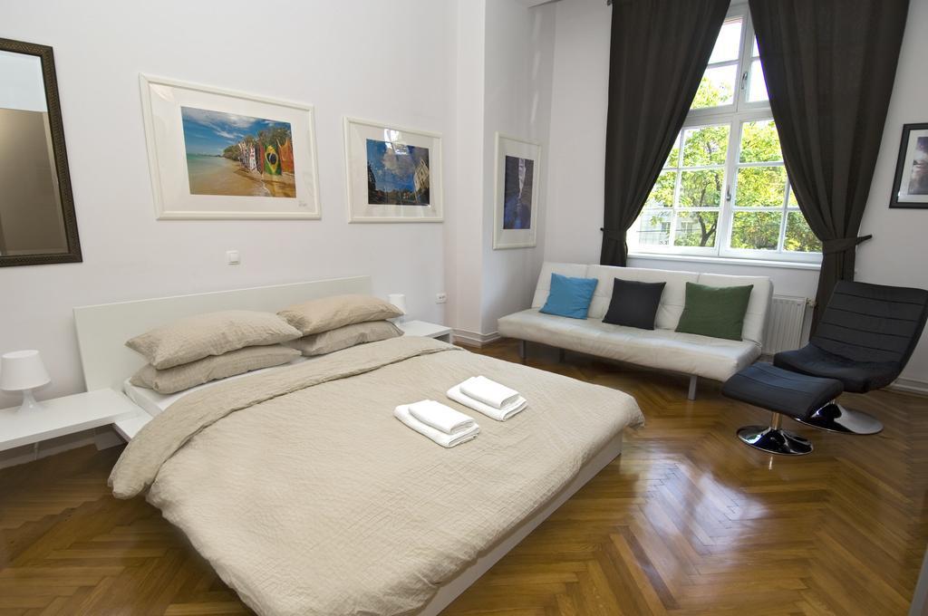 Galeria Rooms ليوبليانا الغرفة الصورة