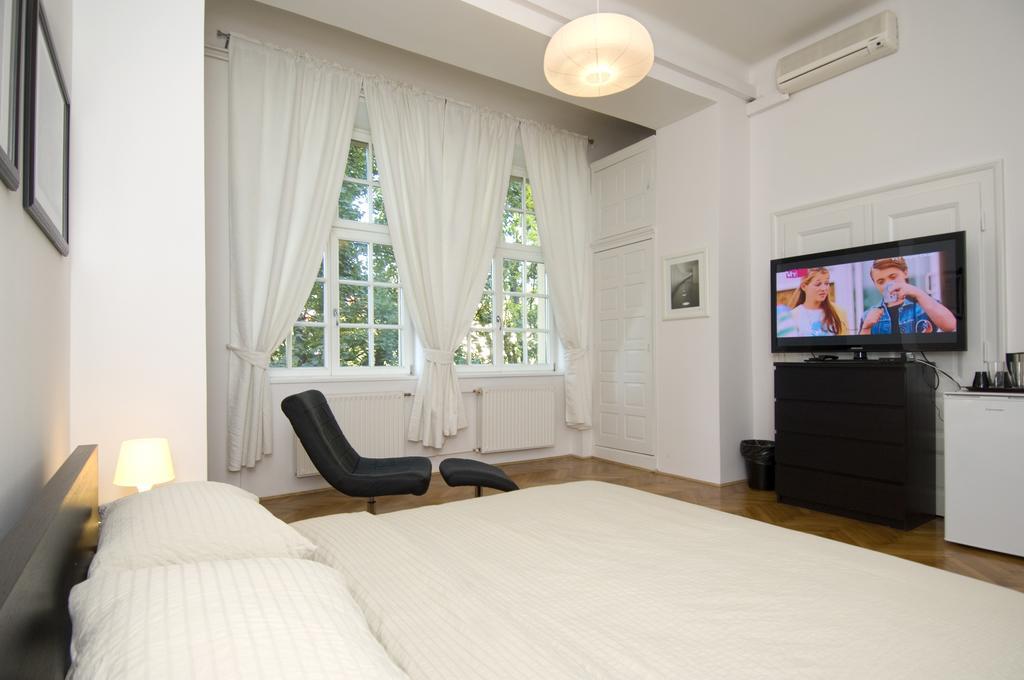 Galeria Rooms ليوبليانا الغرفة الصورة