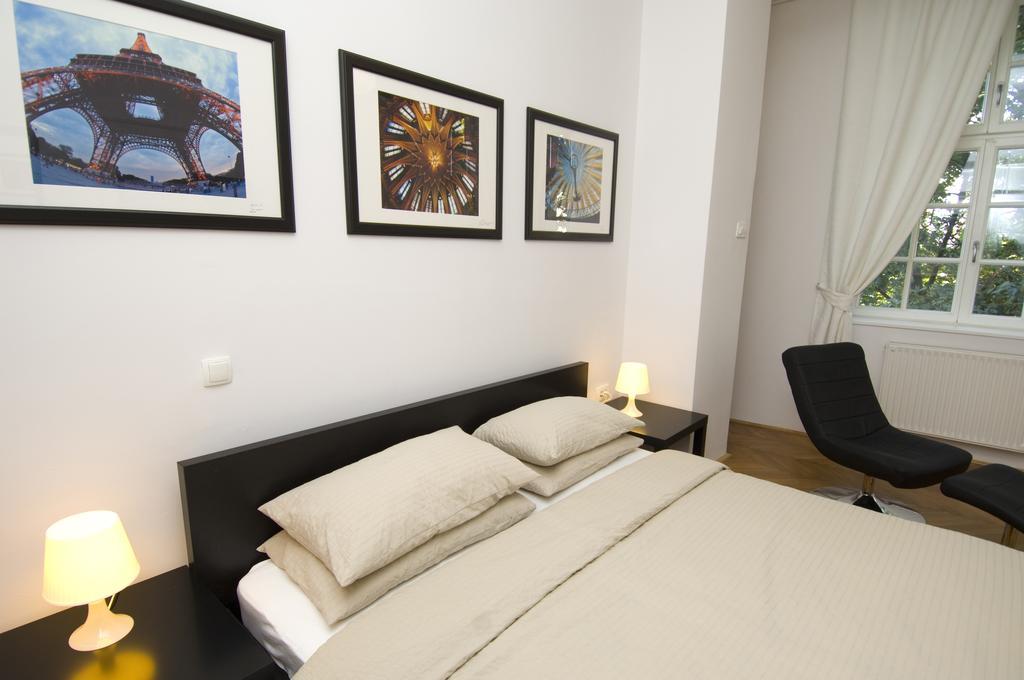 Galeria Rooms ليوبليانا الغرفة الصورة