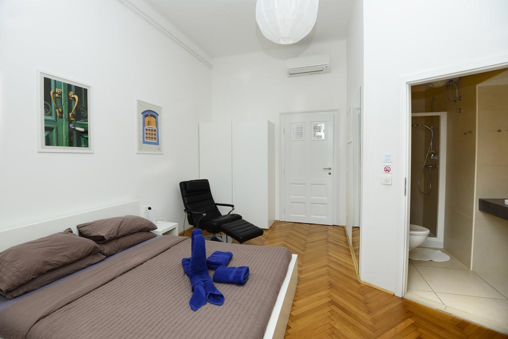 Galeria Rooms ليوبليانا الغرفة الصورة