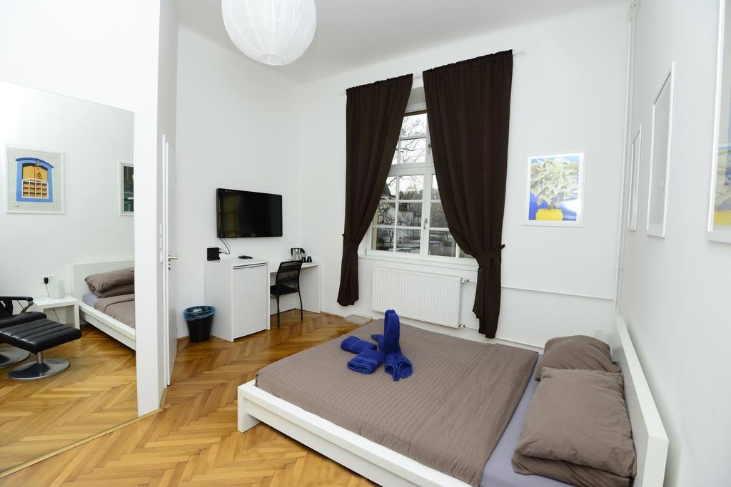 Galeria Rooms ليوبليانا الغرفة الصورة